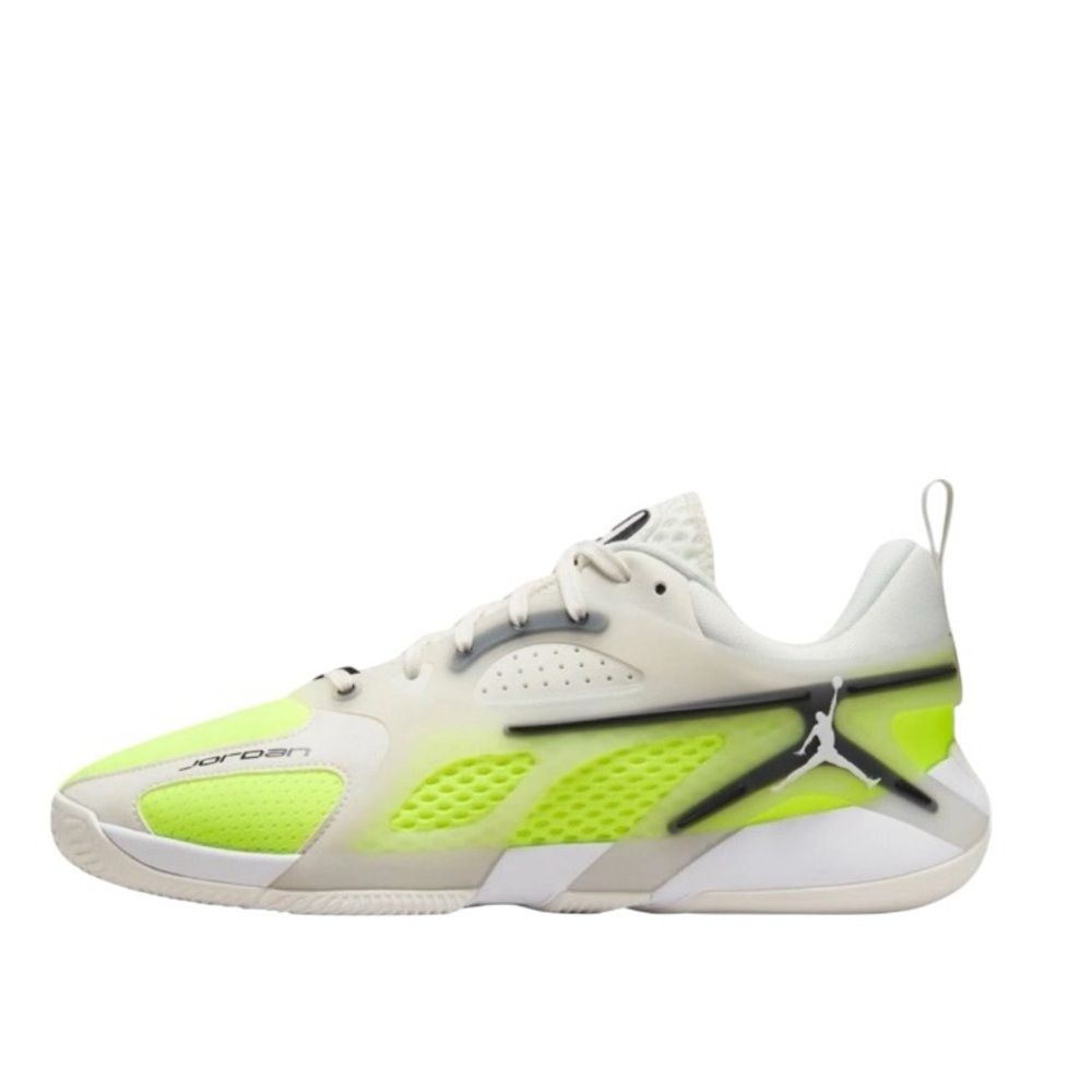 NIKE AIR JORDAN Heir Basketball Sneakers White Sail Volt